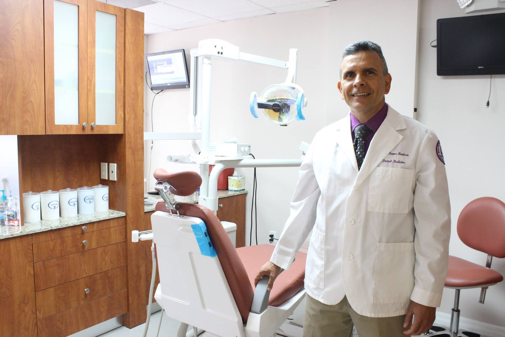 Dr. Jorge Ramos in a Bella Smile Dentistry treatment room
